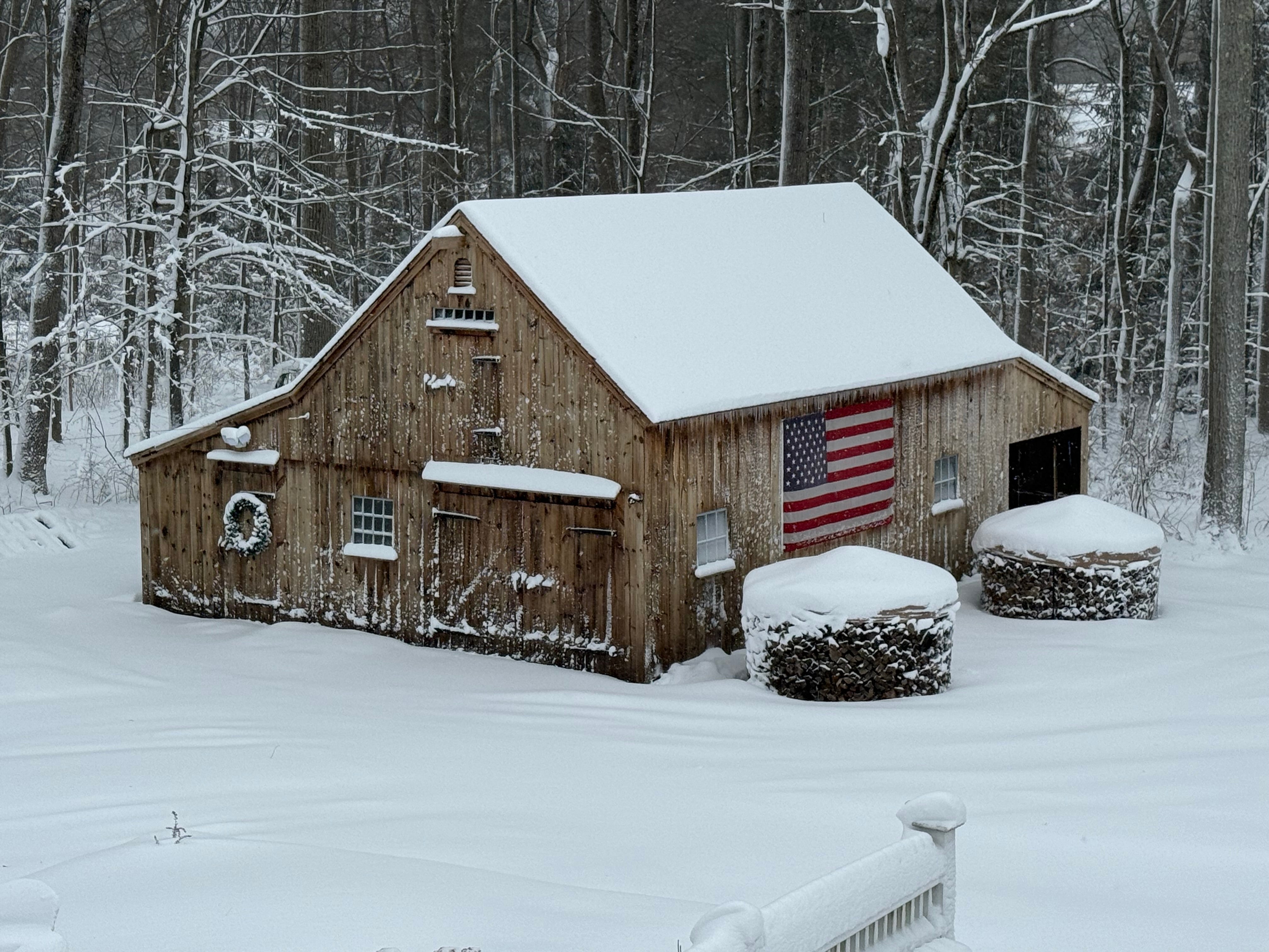 How to Store Firewood Outside (So It's Actually Dry When You Need It) | Cordwood Covers
